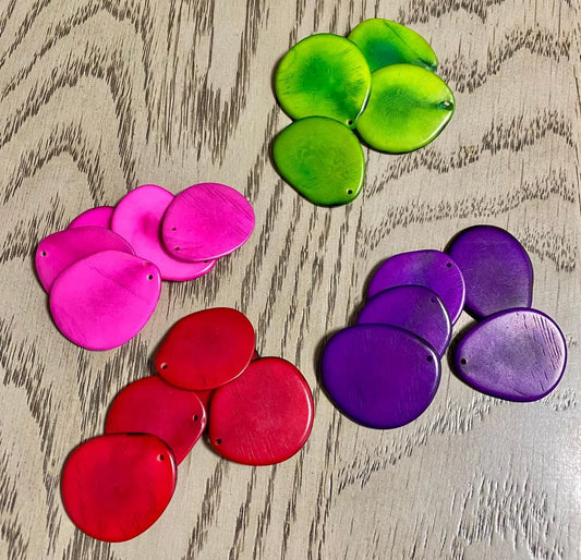 Tagua Slices Beads. 20 Multicolored Pieces.