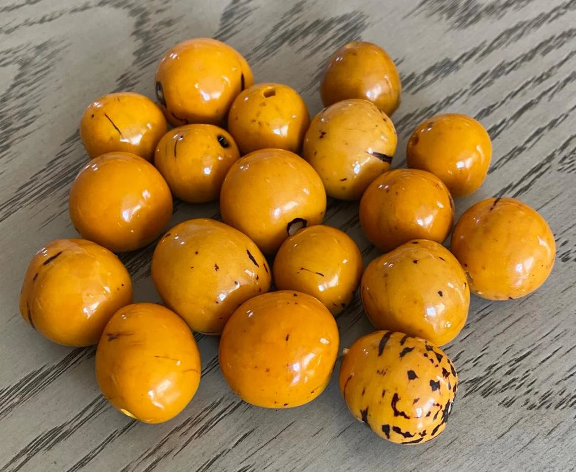 Bombona Ball Beads. 30 Yellow Pieces.