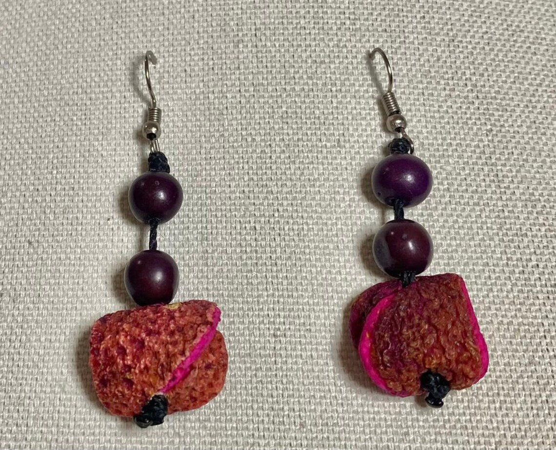 Orange Peel and Acai Seed Necklace and Earrings Rose Shaped Set in Pink Color.