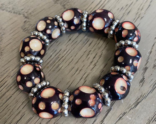 Bombona Patterned Bracelet in Brown and White Color