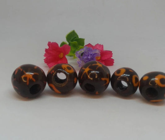Bombona Ball Beads. 30 Patterned Multicolored Pieces.