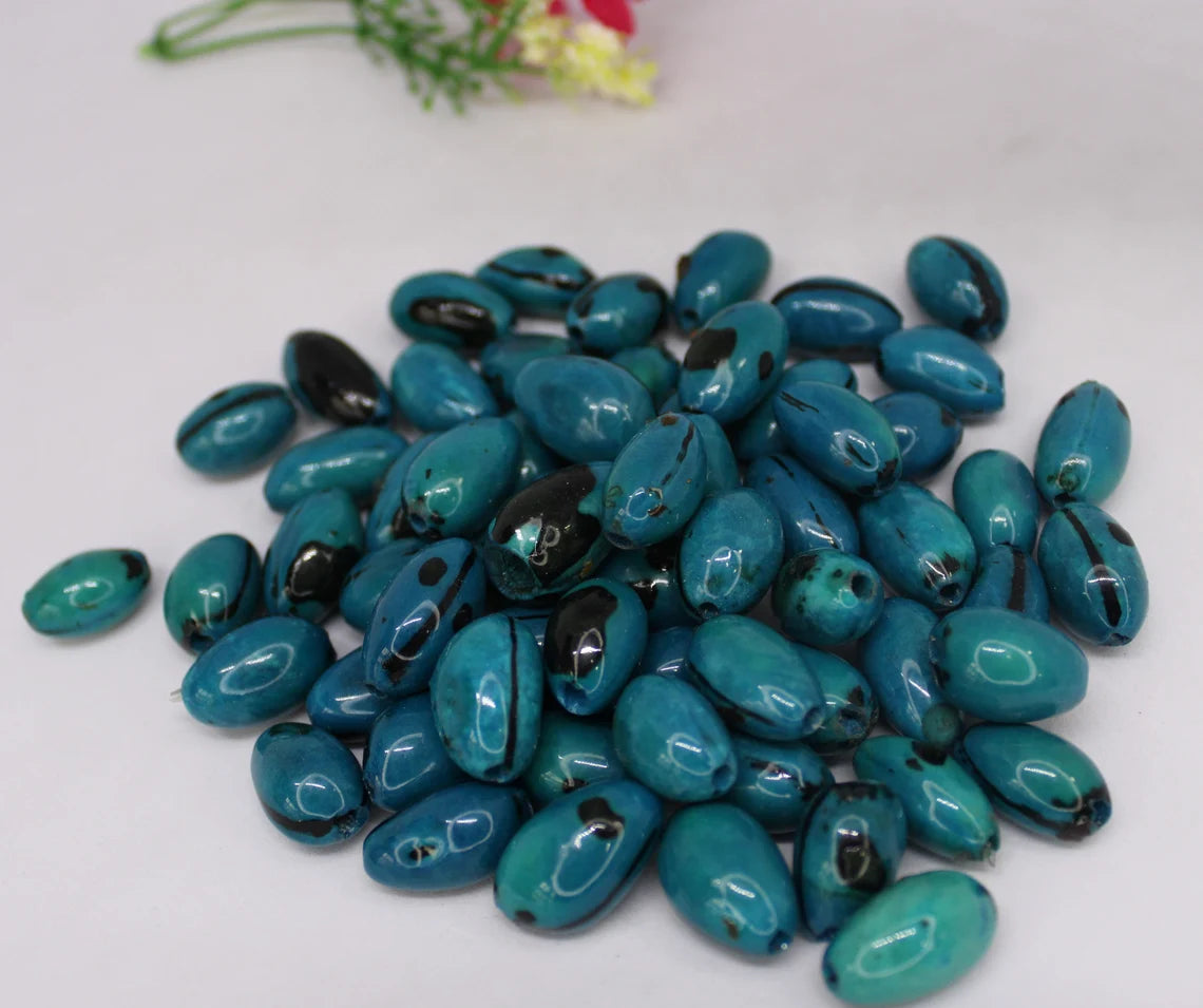 Camajuro Beads. 30 Blue Pieces.