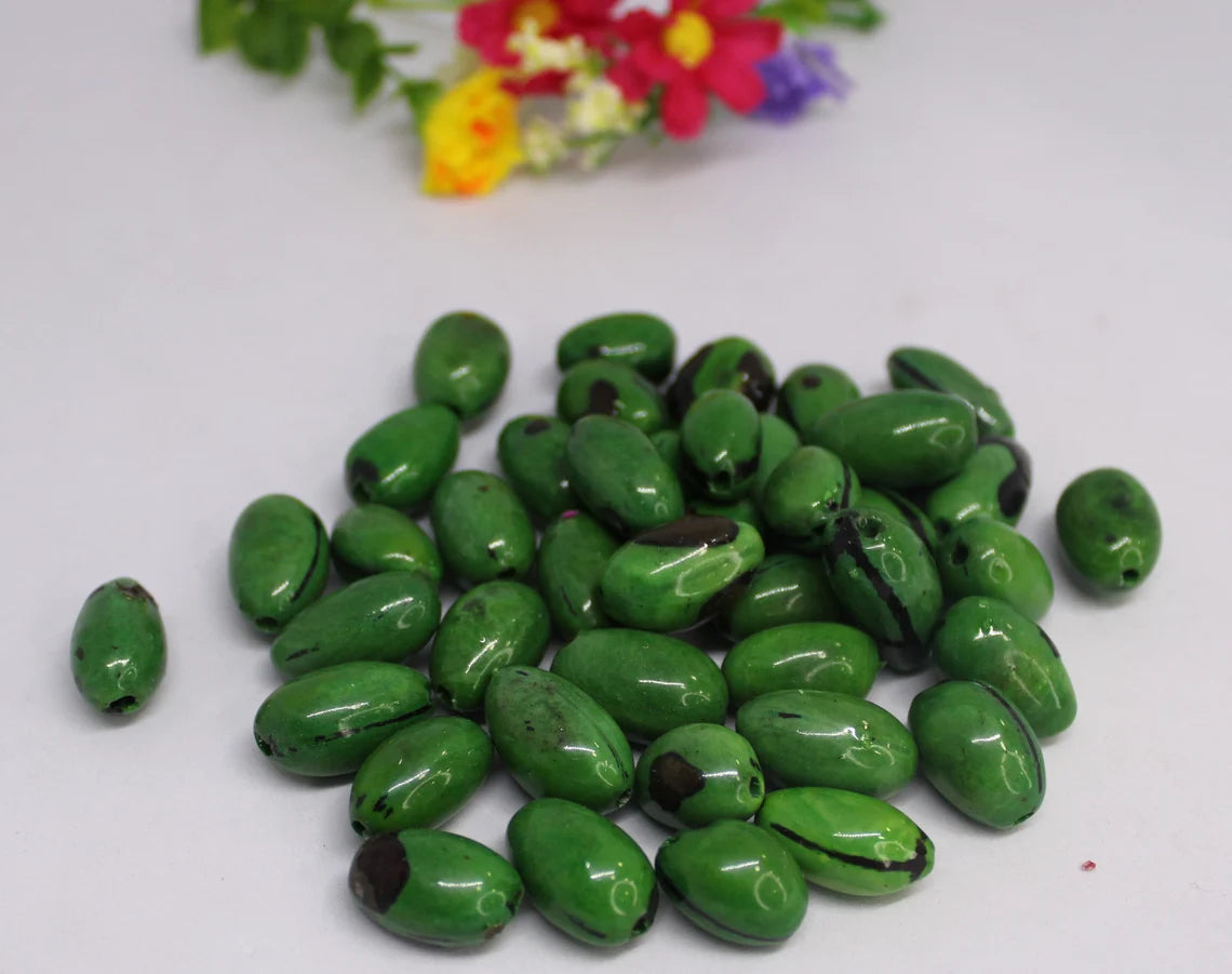 Camajuro Beads. 30 Green Pieces.