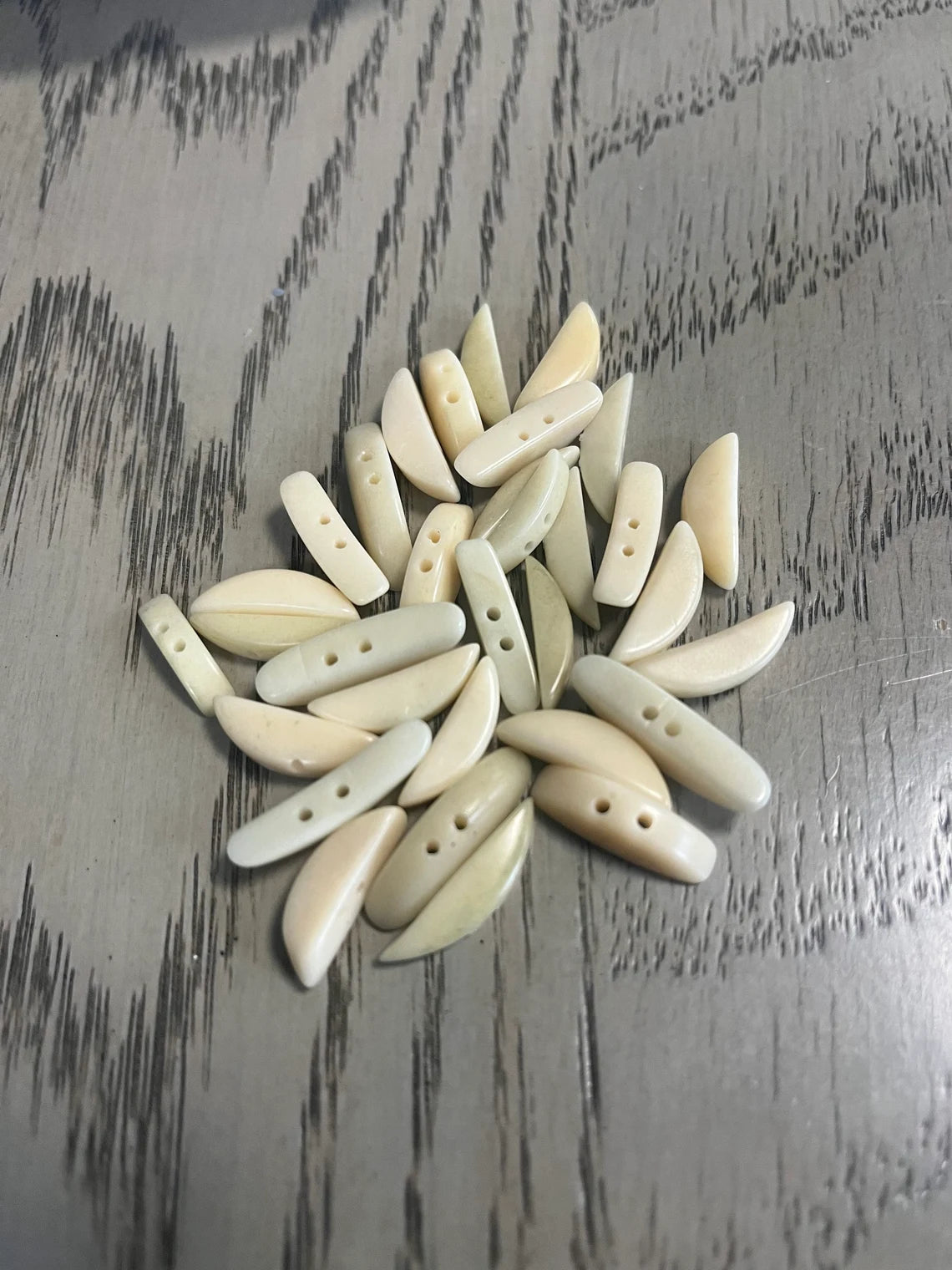 Tagua Crescent Moon Beads. 20 Beige Pieces