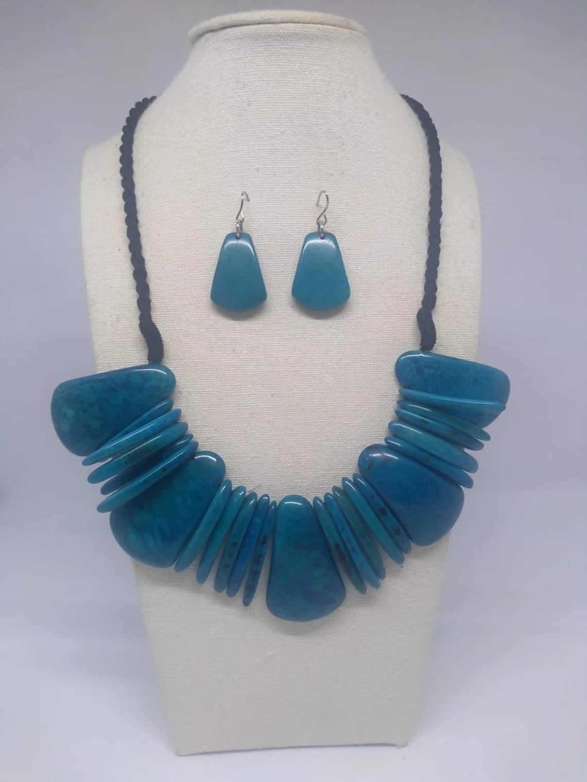 Tagua Necklace and Earrings Set in Blue Color