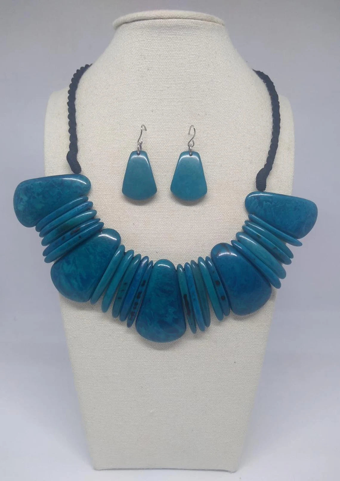 Tagua Necklace and Earrings Set in Blue Color