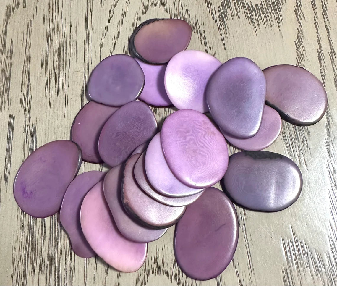 Tagua Slices Beads. 20 Lilac Pieces.
