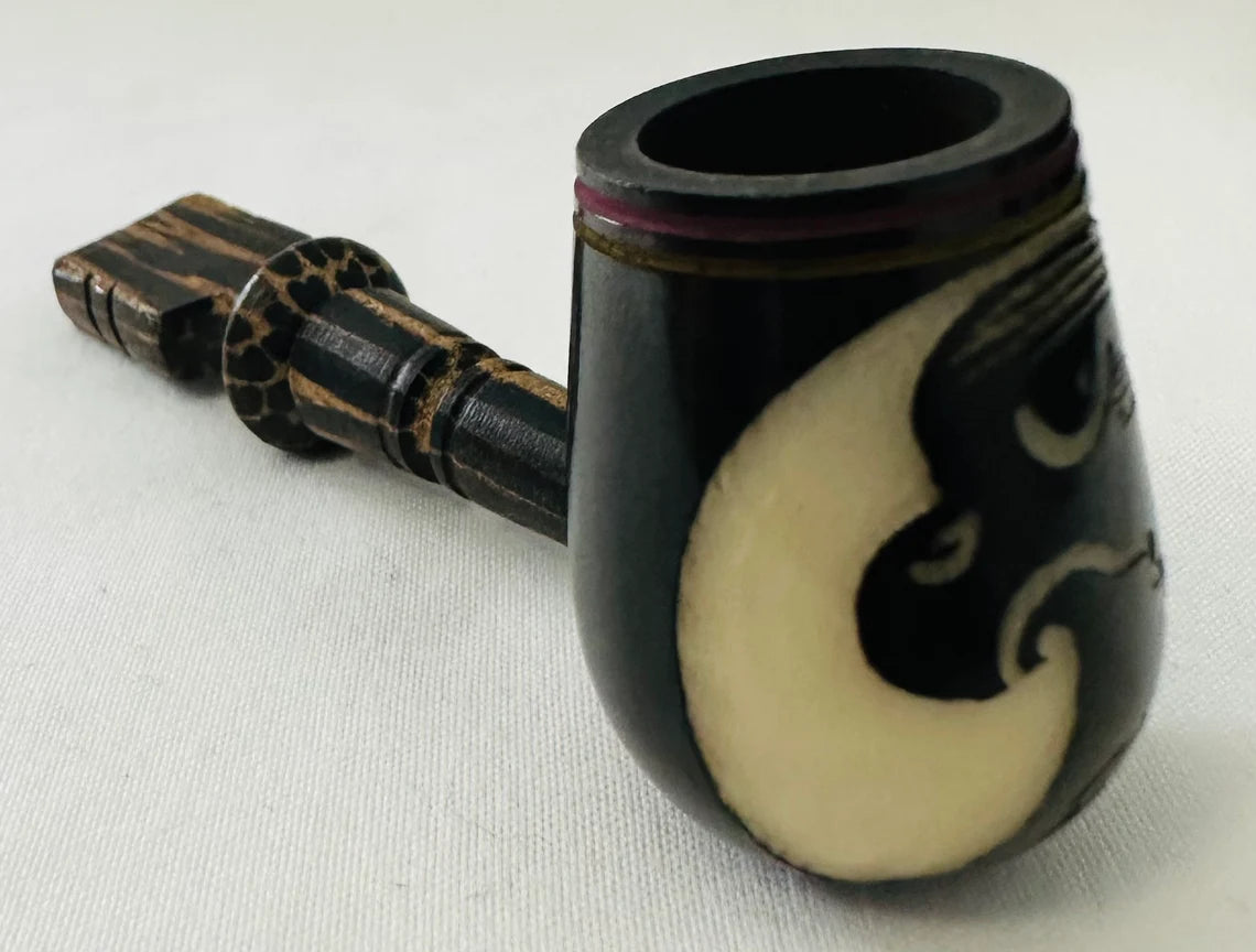 Smoking Pipe Small Size Carved Eagle | Handmade Pipe made with tagua nut and chonta wood | Tagua Pipe | Organic Pipe | Wooden Pipe | Natural Handmade Carved | Vegetable Ivory Nut | Handmade Smokers Gifts