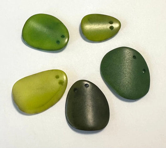 Tagua Chip Slices Beads. 30 Green Pieces
