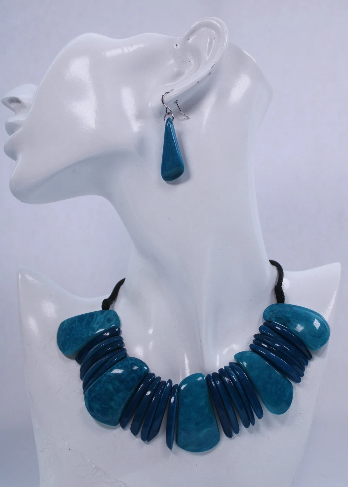 Tagua Necklace and Earrings Set in Blue Color