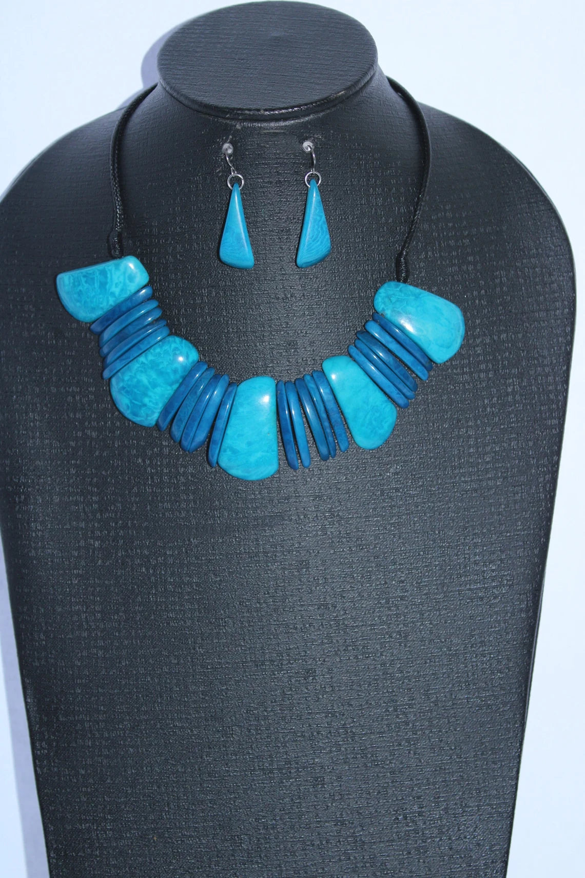 Tagua Necklace and Earrings Set in Blue Color