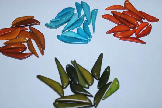 Tagua Fish Beads. 60 Multicolored Pieces.
