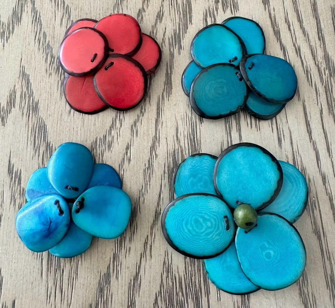 Tagua Flower Shape Pendant