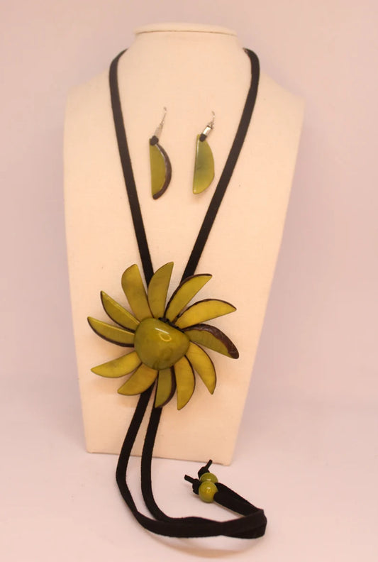 Tagua Pendant Necklace and Earrings Flower Shaped Set in Green Color