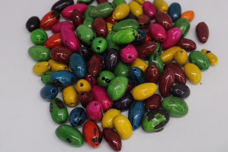 Camajuro Beads. 30 Multicolored Pieces.