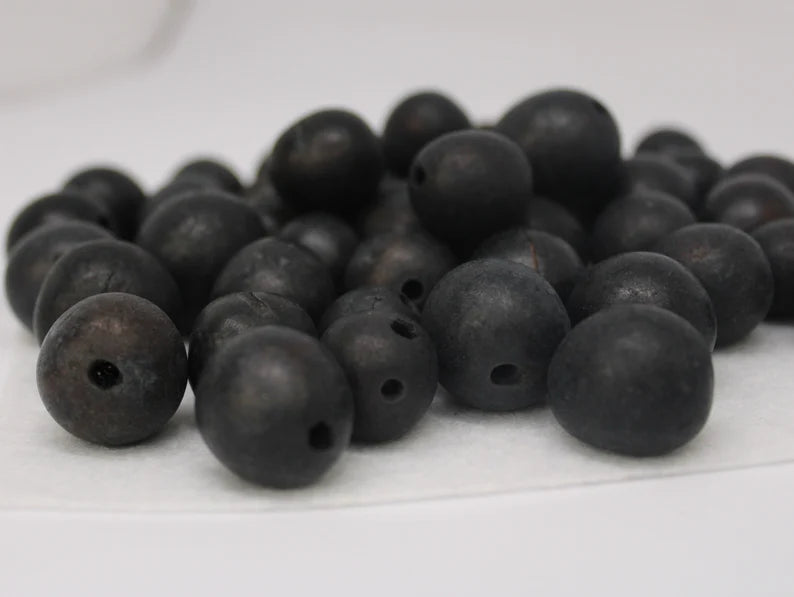 Bombona Ball Beads. 30 Matte Black Pieces.