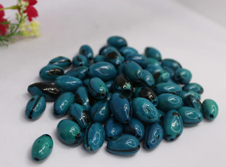 Camajuro Beads. 30 Blue Pieces.