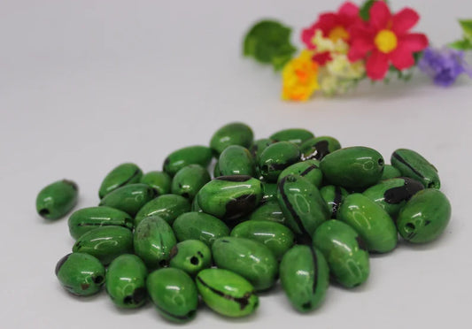 Beads Made of Camajuro Seeds in Green Color. (30 Pieces)