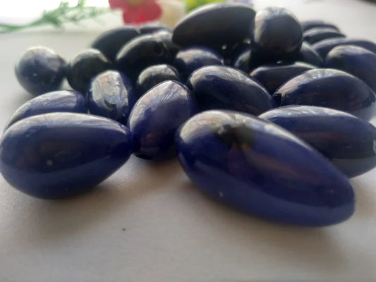 Beads Made of Camajuro Seeds in Dark Blue Color. (30 Pieces)