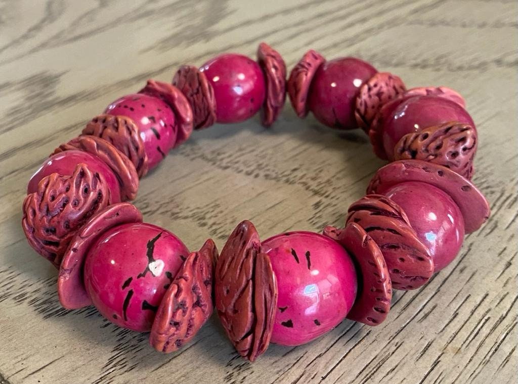 Sustainable Jewelry Eco-Friendly Exotic Unique Bracelet Lilac and Purple Stretch Bracelet Handmade in Colombia with Peach and Bombona Seeds