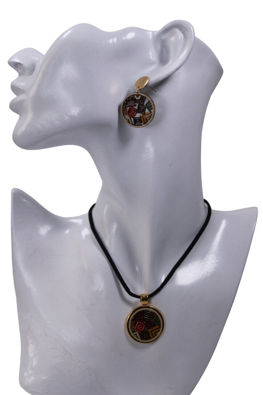 Laser Cut Wood Round Necklace and Earrings Set.