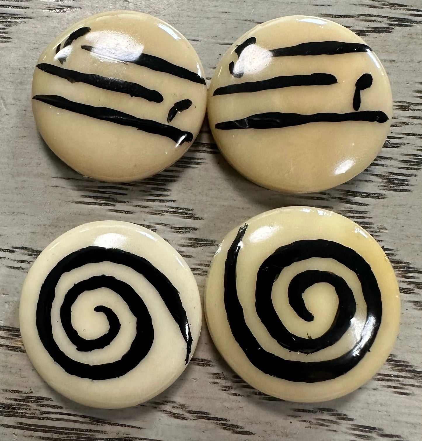 Tagua Disc Beads. 20 Beige Handpainted Pieces.