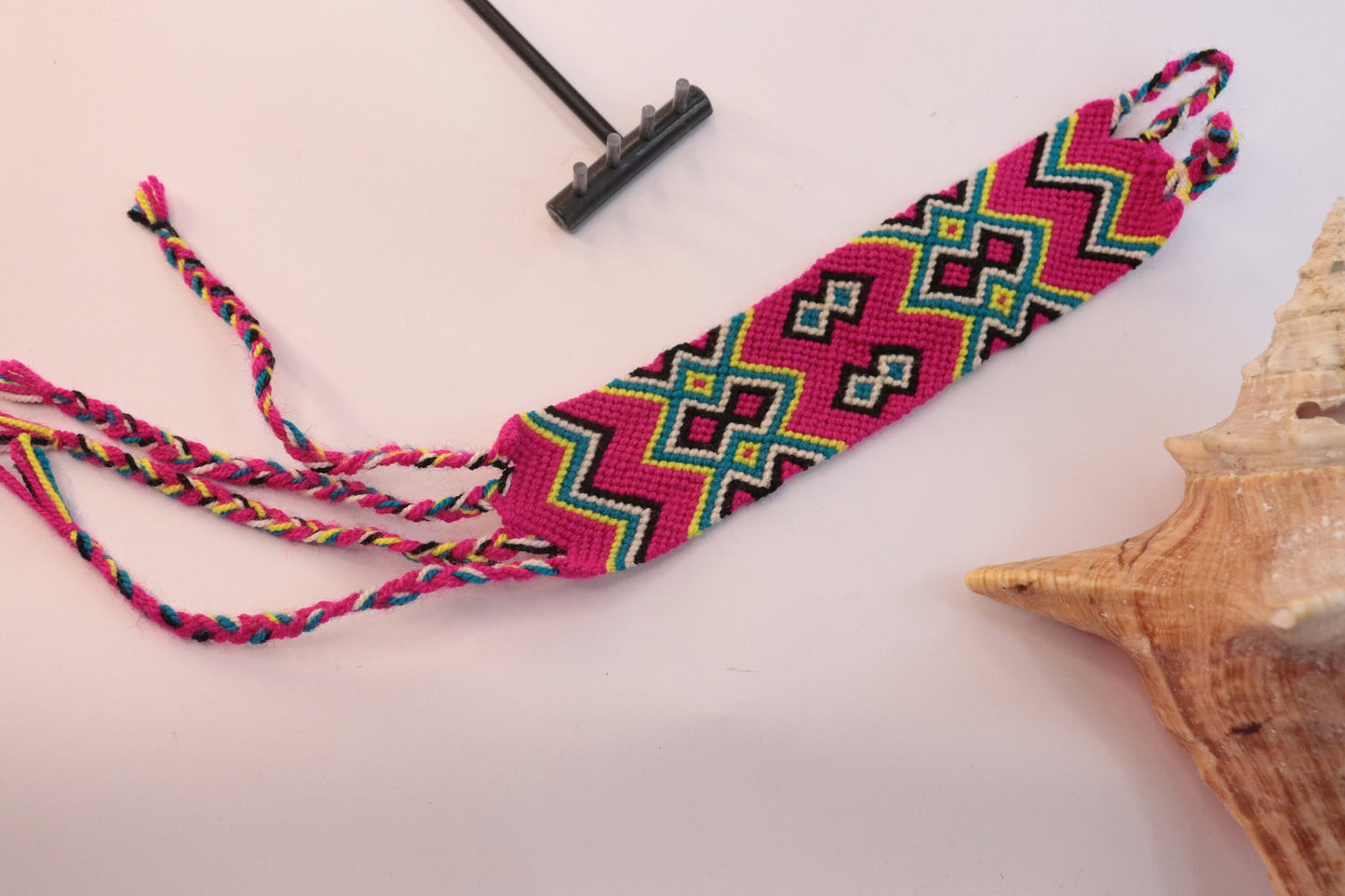 Handmade Wayuu Indigenous Culture from Colombia Bracelet Woven Fiber Adjustable Bracelet Adjustable Multicolor Natural Fiber Accessories