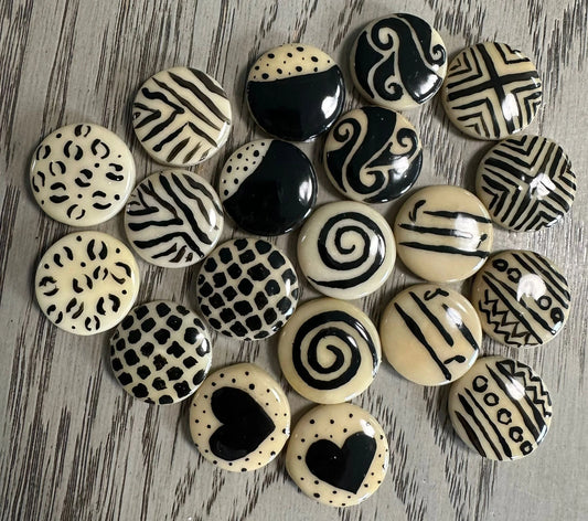 Tagua Disc Beads. 20 Beige Handpainted Pieces.