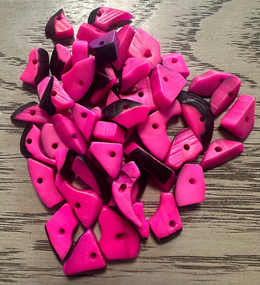 Tagua Triangle Beads.120 Fuchsia Pieces