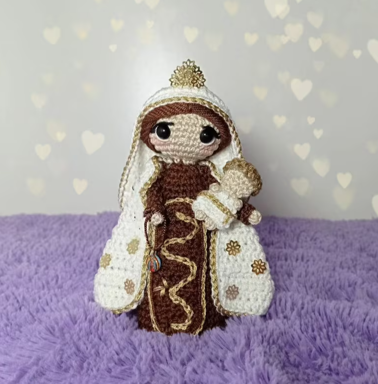 Virgin of Fatima Holy Mary Miniature | Virgin Mary | Blessed Virgin Mary | Our Mother Mary. 100% handmade crochet doll. Amigurumi