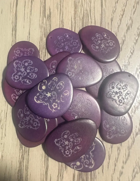 Tagua nut slices | 20 tagua laser engraved purple slices | Seed beads green eco ethical sustainable jewelry making 4x3 cm. approx. Eco DIY