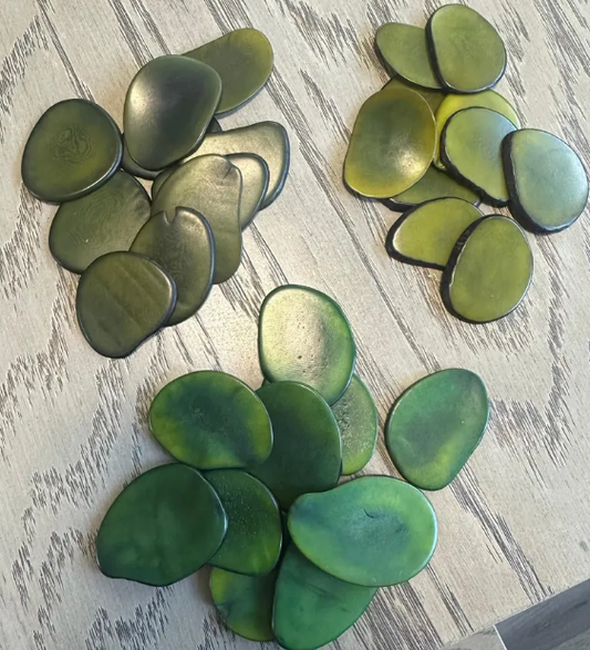 Seed Beads Tagua Nut Chips 30 Slices in 2 or 3 Mix of Green Colors | 4x4 cm. approx. Sustainable Jewelry Making Woodwork Carving Beading