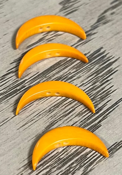 Crescent Moon Charms Beads. 15 Pieces in Honey Yellow Tagua Nut from Colombia. Size: approx. 2x1 cm. Jewelry Making Side Drilled 2 Holes