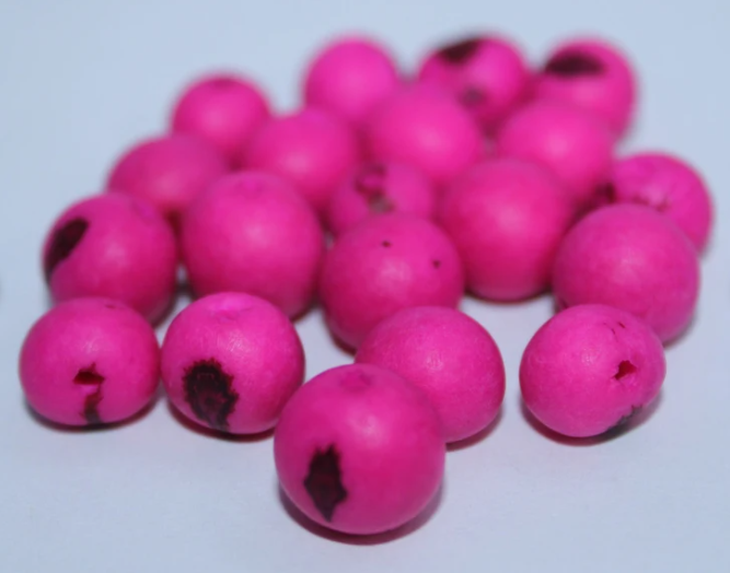 Pink beads Acai seeds from the Colombian Amazonian palm. Size: 1x1cm. Hole size 1mm approx. natural accounts. Pack of 200 beads.