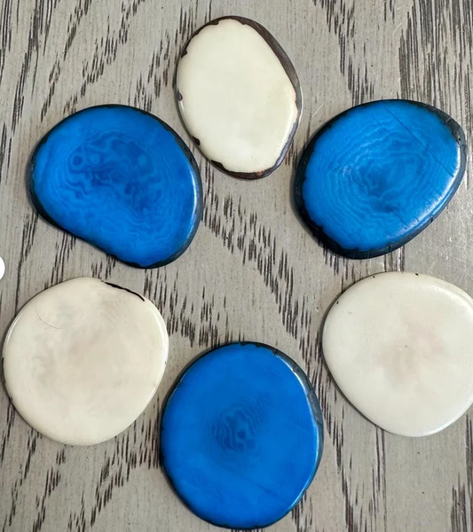 Tagua Beads. 20 Chips. Natural Eco-Friendly Tagua Slices. 10 White and 10 Blue Slices. Medium Size: 3x2.5 cm. approx. Drilled or Undrilled