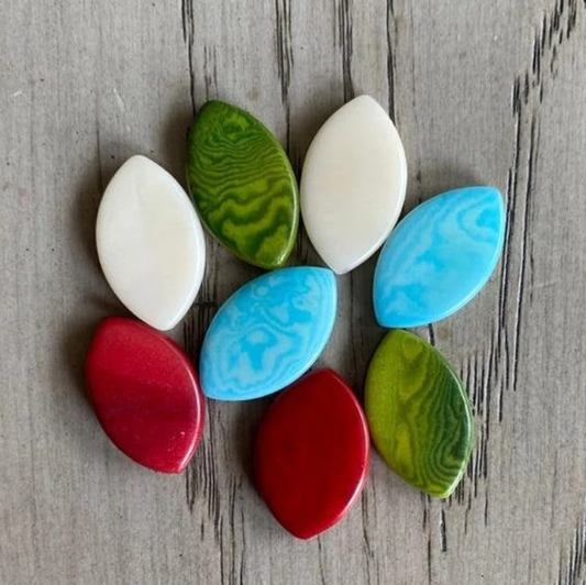 Tagua Seed Beads. 20 Beads Leaf Shape in 4 Colors Undrilled. Vegetable Ivory Nut Size: 2.5cm x 1.5cm. approx. Sustainable Jewelry Making