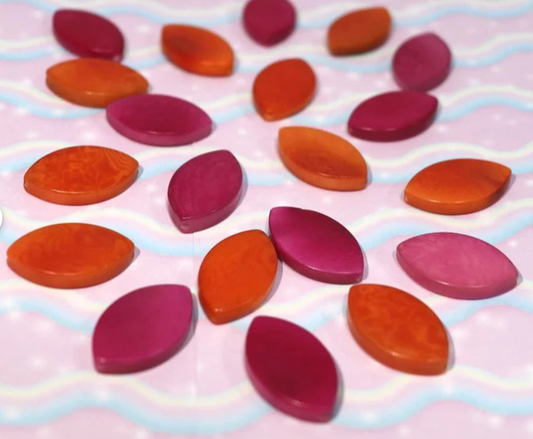 Tagua Nut Beads Leaf Shape in Orange and Magenta. 20 Tagua Beads Undrilled Made in Colombia. Size: 1x0.6 inc. approx. Eco Jewerly Making