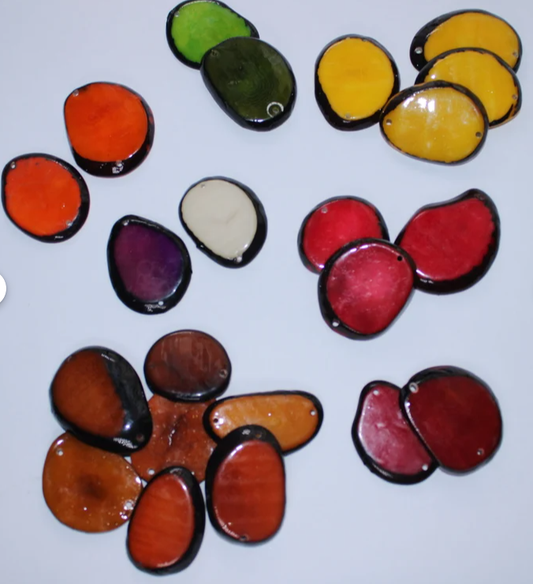 Tagua Beads Tagua Thick Slices Set of 7 Colors 4 x 3cm approx. Top and bottom Drilled 22 Tagua Chips with a Layer of Resin | Eco Seed Beads